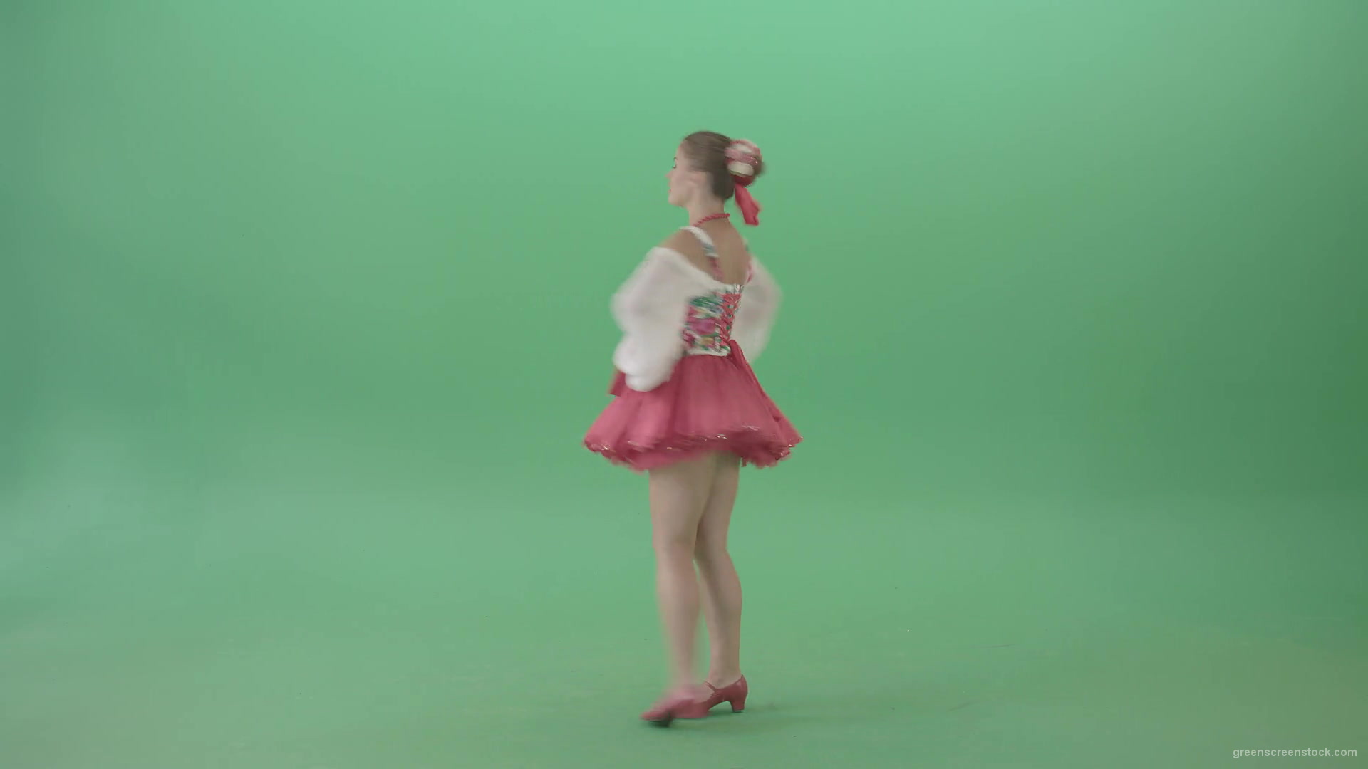 Ukrainian-Girl-spinning-in-dance-in-national-Ukraine-costume-isolated-on-Green-Screen-1920_004 Green Screen Stock