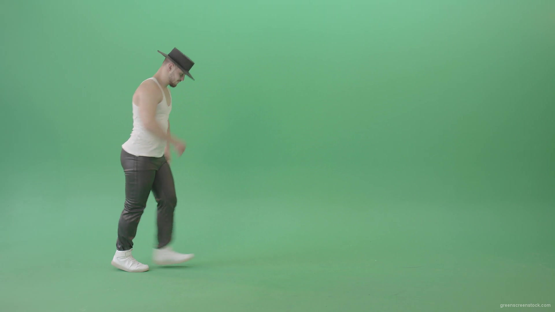 vj video background Adult-Man-makes-moonwalk-and-dancing-Pop-isolated-on-Green-Screen-4K-Video-Footage-1920_003