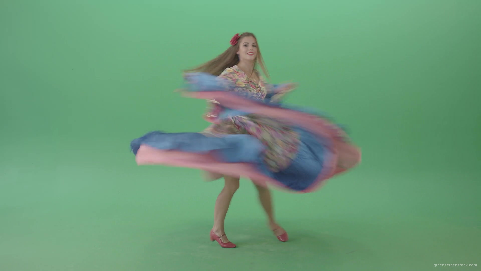 vj video background Balkan-Gipsy-Girl-spinning-and-dance-isolated-on-Green-Screen-4K-Video-Footage-1920_003