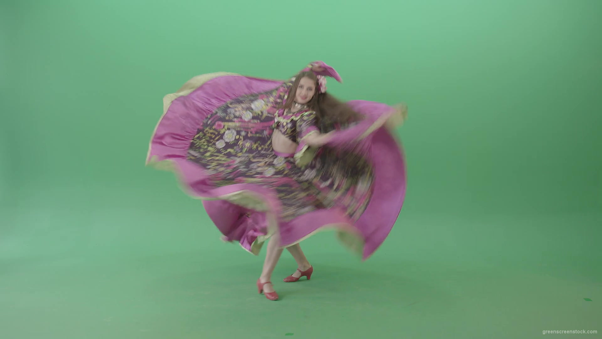 Beautiful-girl-in-balkan-pink-dress-dancing-gypsy-folk-dance-isolated-on-green-screen-4K-Video-Clip-1920_004 Green Screen Stock