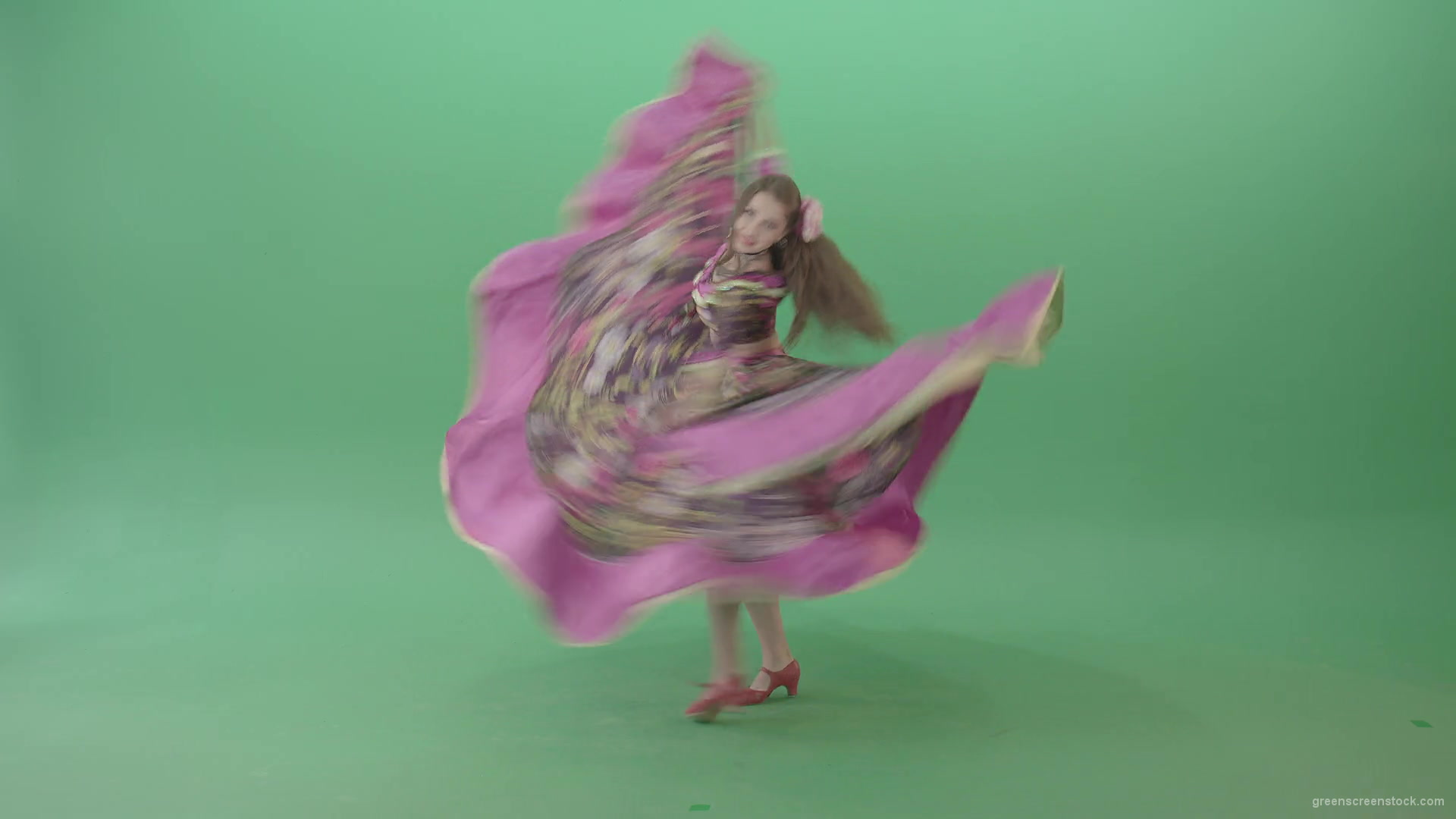 Beautiful-girl-in-balkan-pink-dress-dancing-gypsy-folk-dance-isolated-on-green-screen-4K-Video-Clip-1920_007 Green Screen Stock