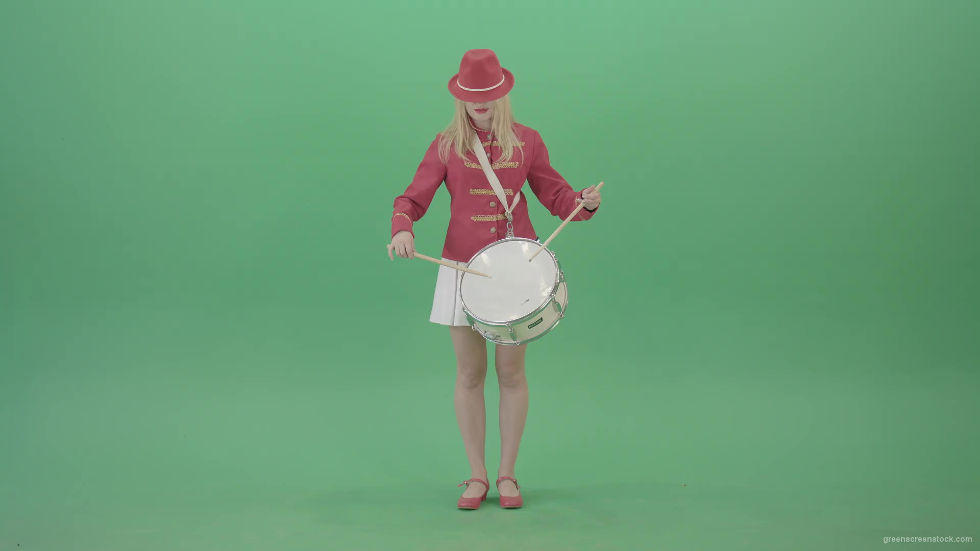 Blonde-Girl-playing-snare-drum-fast-and-marching-on-green-screen-4K-Video-Footage-1920_001 Green Screen Stock