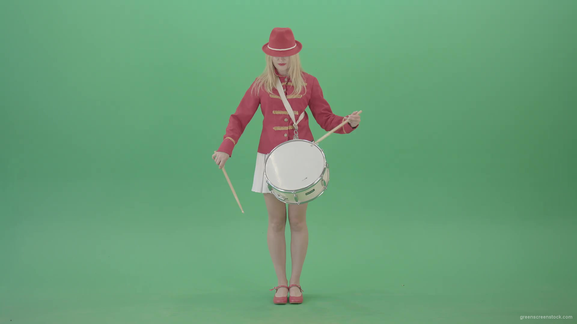 Blonde-woman-in-military-celebration-uniform-play-snare-drum-isolated-on-green-screen-4K-Video-footage-1920_001 Green Screen Stock