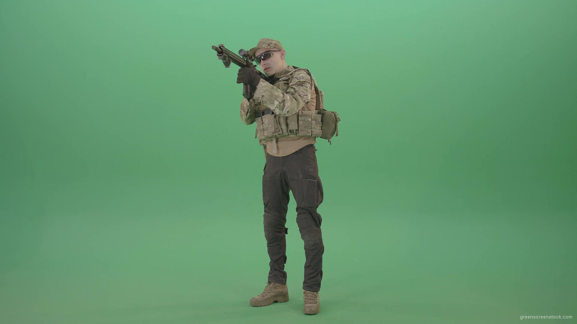 Counter-strike-army-police-man-shooting-enemy-from-machine-gun-in-Camouflage-uniform-on-green-screen-4K-Video-Footage-1920_004 Green Screen Stock