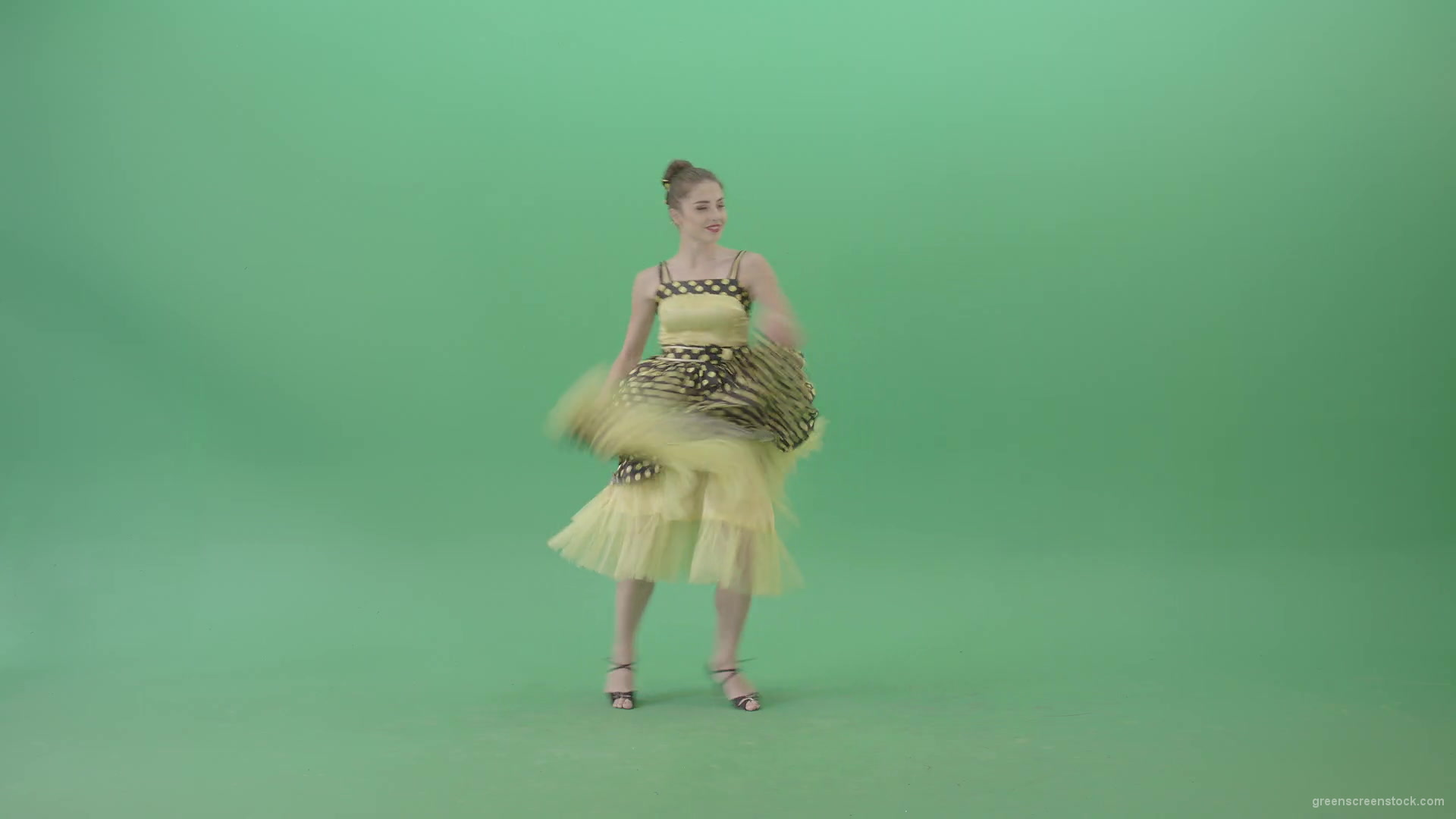 Elegant-Girl-in-Yellow-dress-Dancing-Boogie-woogie-and-chill-on-Green-Screen-4K-Video-Footage-1920_002 Green Screen Stock