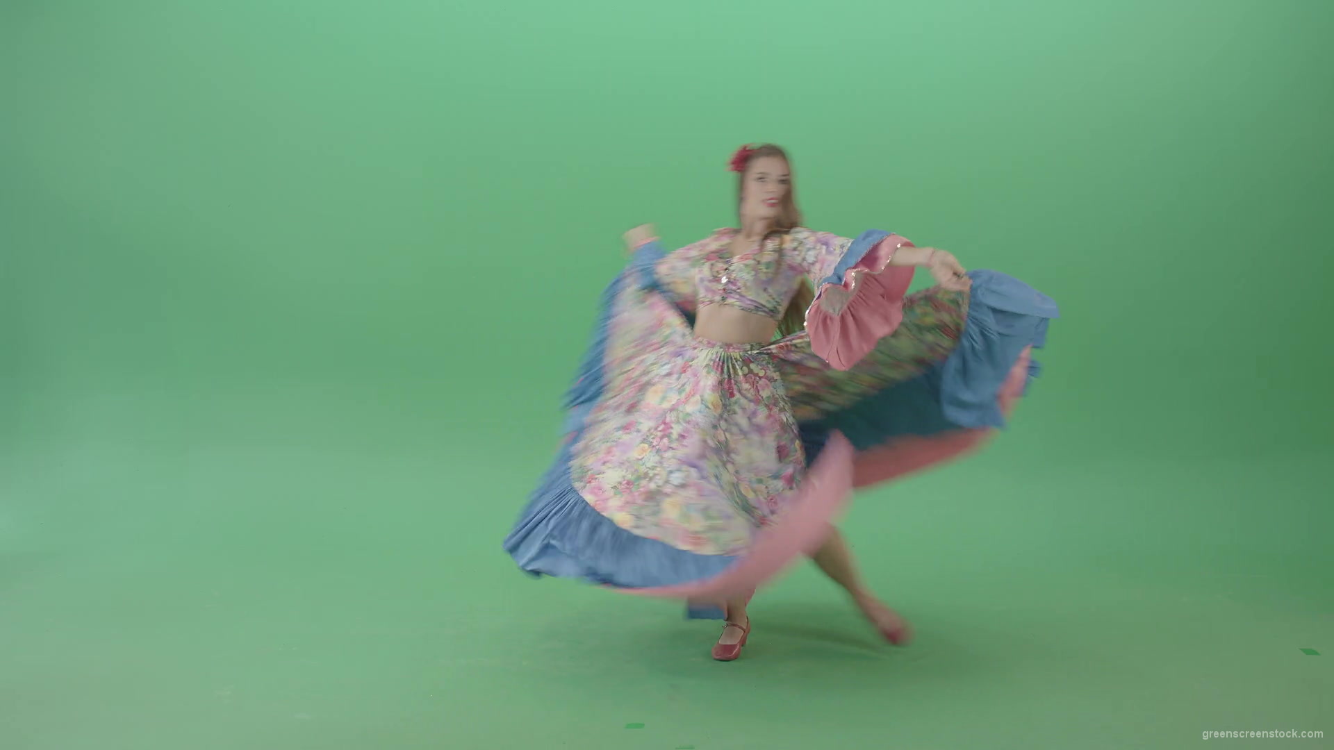Elegant-movement-by-Gypsy-girl-in-moldova-costume-isolated-on-green-screen-4K-Video-Footage-clip-1920_004 Green Screen Stock