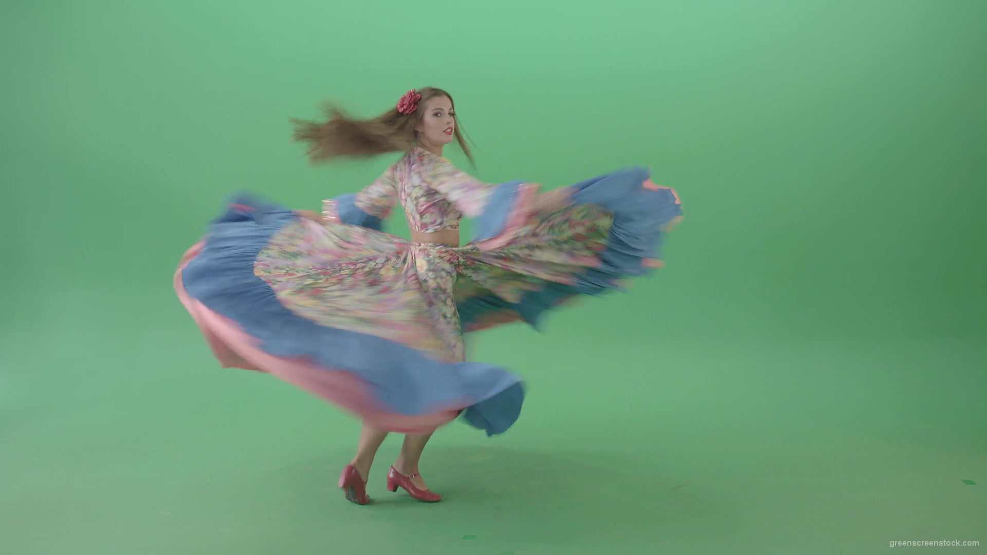 Elegant-movement-by-Gypsy-girl-in-moldova-costume-isolated-on-green-screen-4K-Video-Footage-clip-1920_006 Green Screen Stock