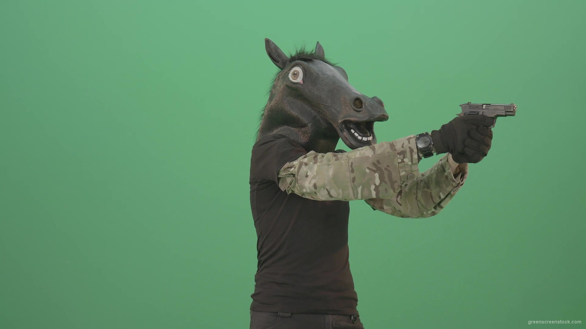 Funny-Horse-Man-in-Mask-shooting-enemies-isolated-on-green-screen-4K-Video-Footage-1920_008 Green Screen Stock