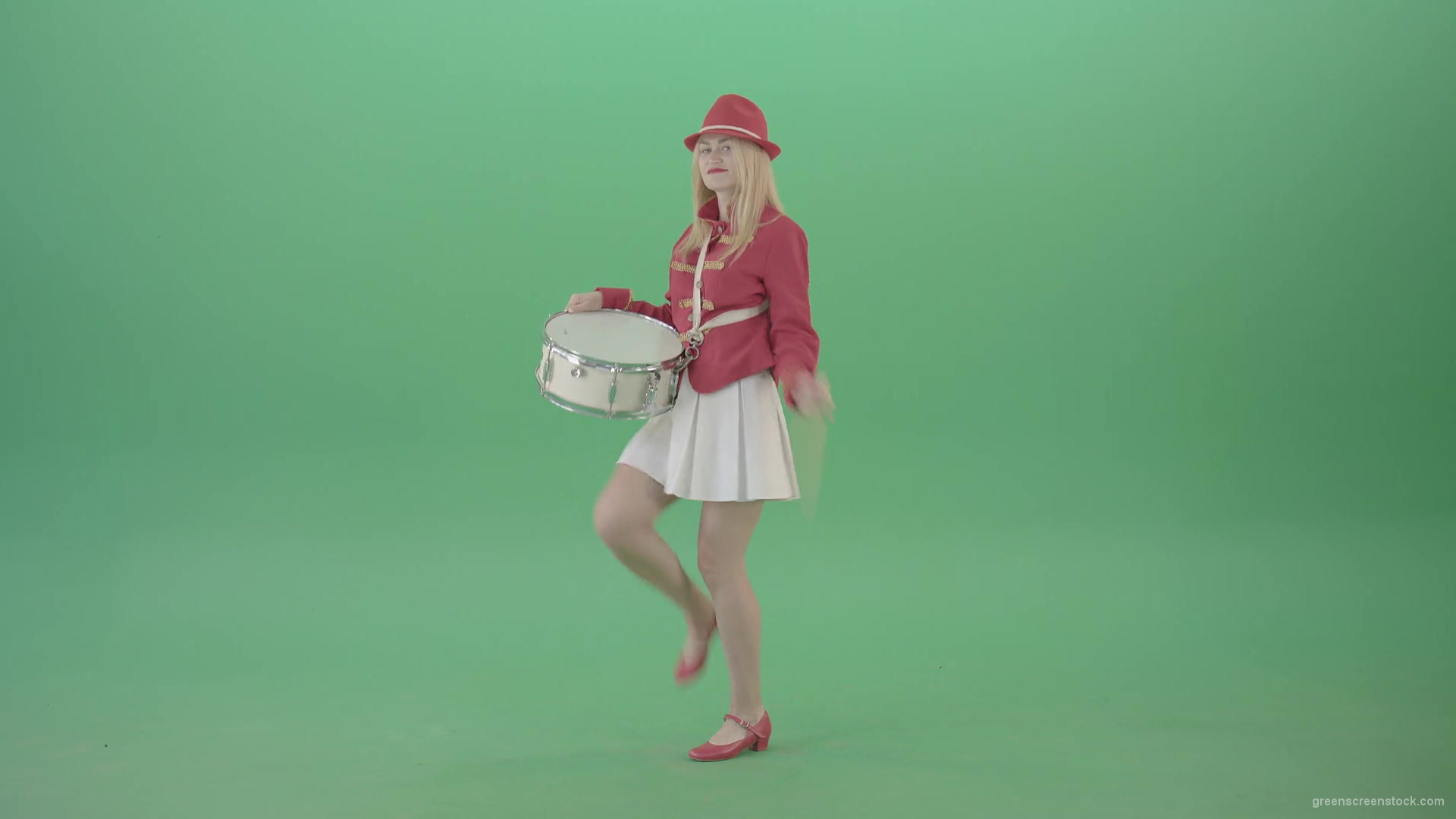 Girl-in-red-uniform-marching-and-play-snare-drum-on-green-screen-4K-Video-Footage-1920_005 Green Screen Stock