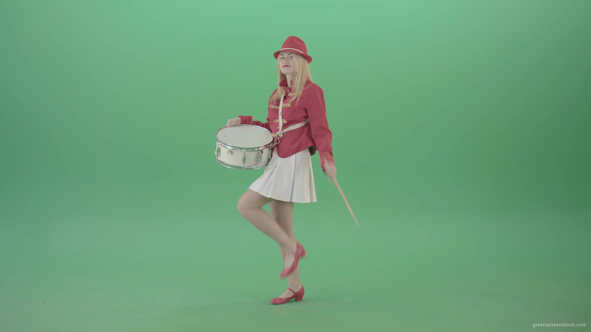 Girl-in-red-uniform-marching-and-play-snare-drum-on-green-screen-4K-Video-Footage-1920_009 Green Screen Stock