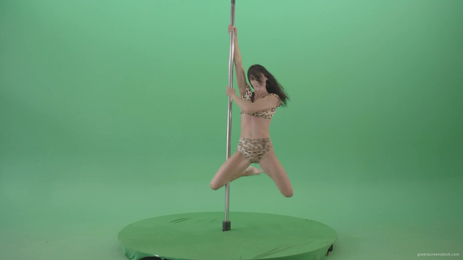 Glamor-girl-in-leopard-underwear-dancing-on-pilon-Pole-dance-and-spinning-isolated-on-Green-Screen-Video-Footage-1920_006 Green Screen Stock