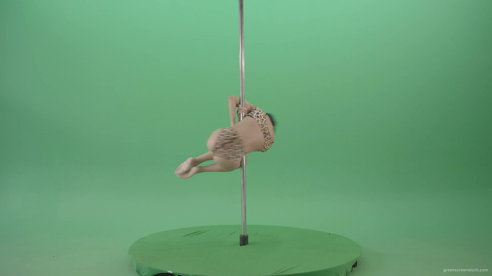 Gymnast-Girl-in-leopard-animal-underwear-spinning-fast-in-pole-dance-isolated-on-Green-Screen-4K-Video-Footage-1920_007 Green Screen Stock
