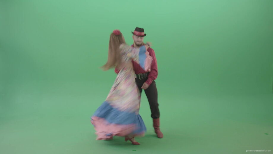 vj video background Gypsy-man-and-woman-spinning-dancing-over-green-screen-4K-video-footage-1920_003