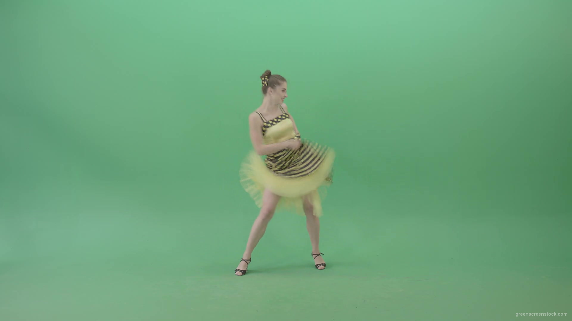 Happy-Woman-dancing-Rock-and-Roll-Jazz-Swing-Boogie-woogie-isolated-on-Green-Screen-4K-Video-Footage-1920_005 Green Screen Stock