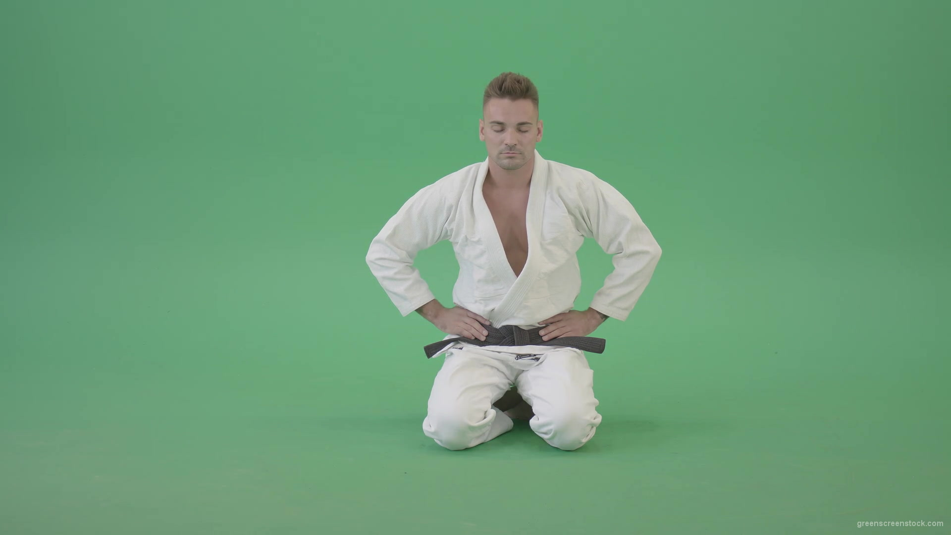 vj video background Jujutsu-Sport-man-meditating-and-breathing-slowly-isolated-on-green-screen-4K-Video-Footage-1920_003
