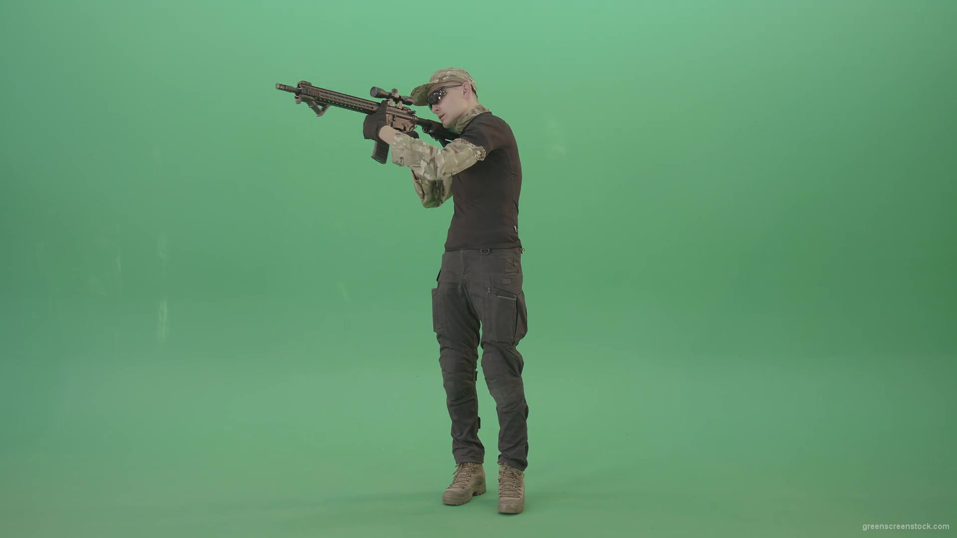 Man-in-Military-uniform-shooting-with-Army-machine-gun-isolated-on-Green-Screen-4K-Video-Footage-1920_002 Green Screen Stock