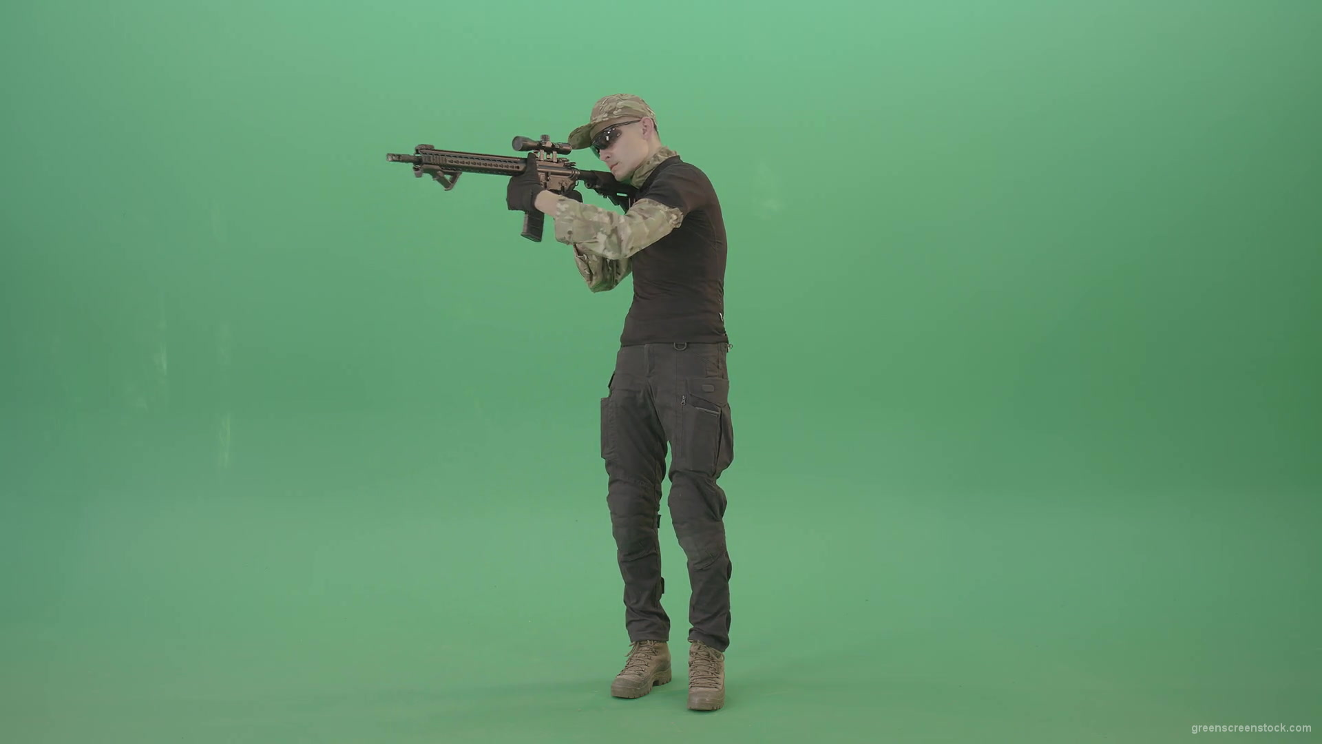 Man-in-Military-uniform-shooting-with-Army-machine-gun-isolated-on-Green-Screen-4K-Video-Footage-1920_005 Green Screen Stock