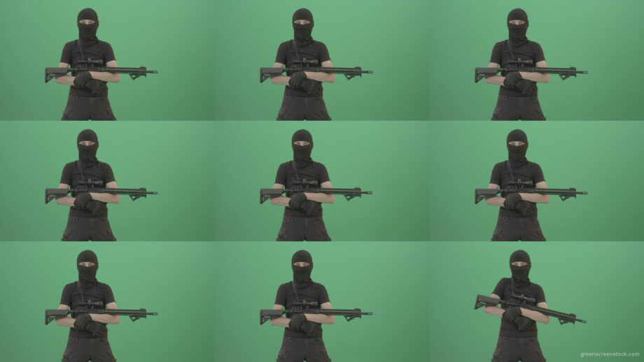 Pack-shot-Army-strike-man-posing-with-machine-gun-over-green-screen-4K-Video-Footage-1920 Green Screen Stock