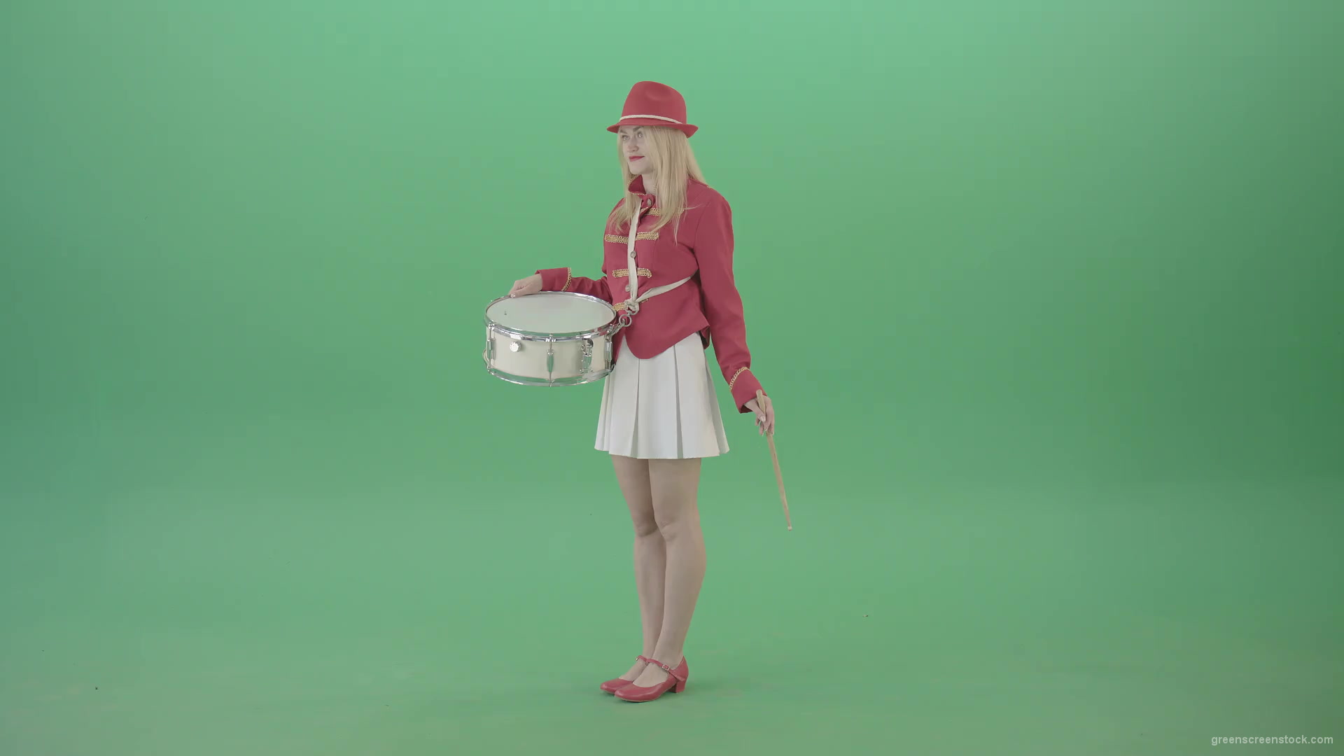 Red-Costume-Girl-in-Side-view-marching-on-green-screen-and-playing-snare-drum-4K-Video-Footage-1920_001 Green Screen Stock