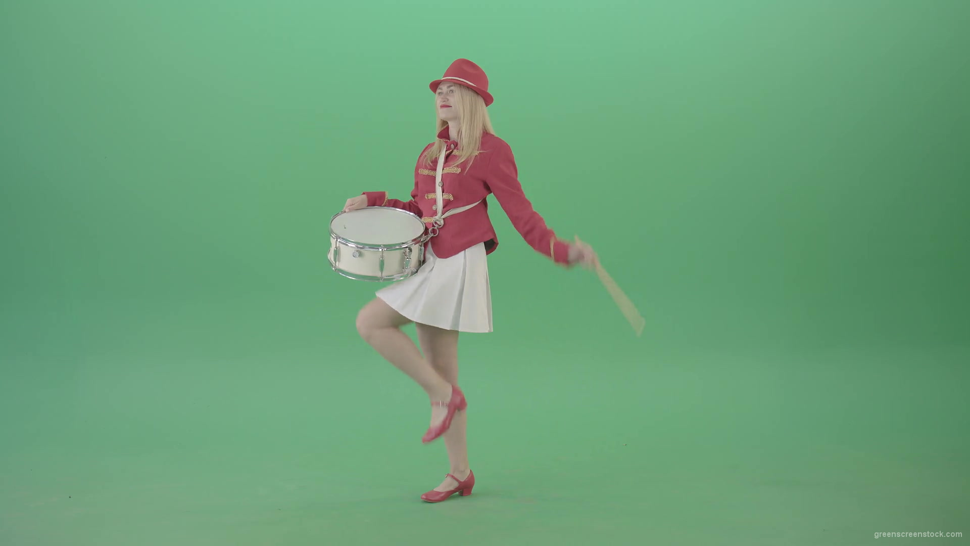 Red-Costume-Girl-in-Side-view-marching-on-green-screen-and-playing-snare-drum-4K-Video-Footage-1920_008 Green Screen Stock