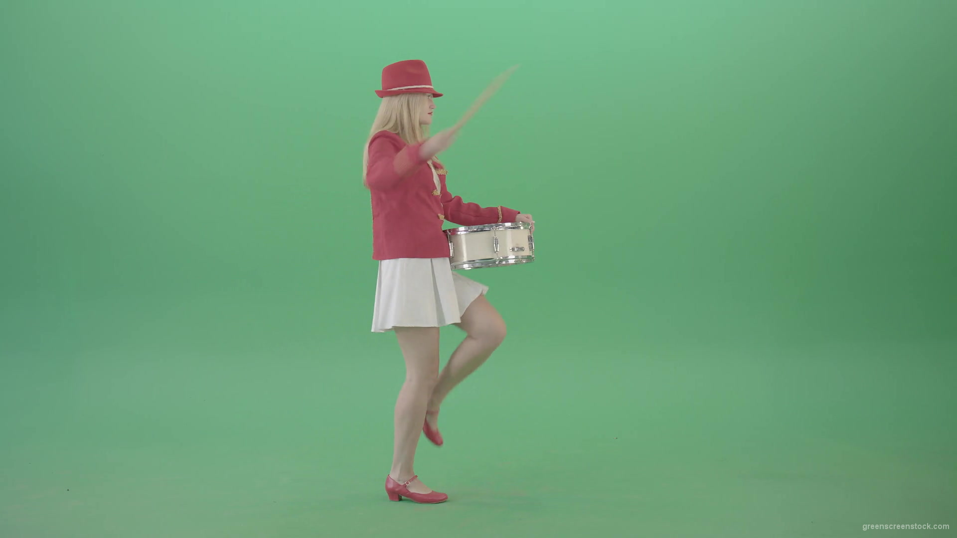 Side-view-marching-girl-play-white-snare-drum-in-red-uniform-on-green-screen-Video-Footage-1920_004 Green Screen Stock