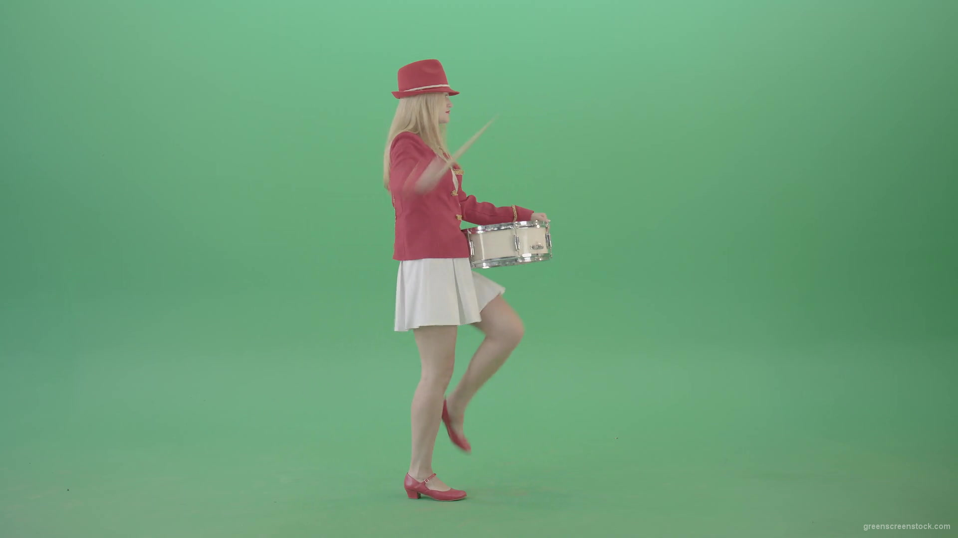 Side-view-marching-girl-play-white-snare-drum-in-red-uniform-on-green-screen-Video-Footage-1920_007 Green Screen Stock