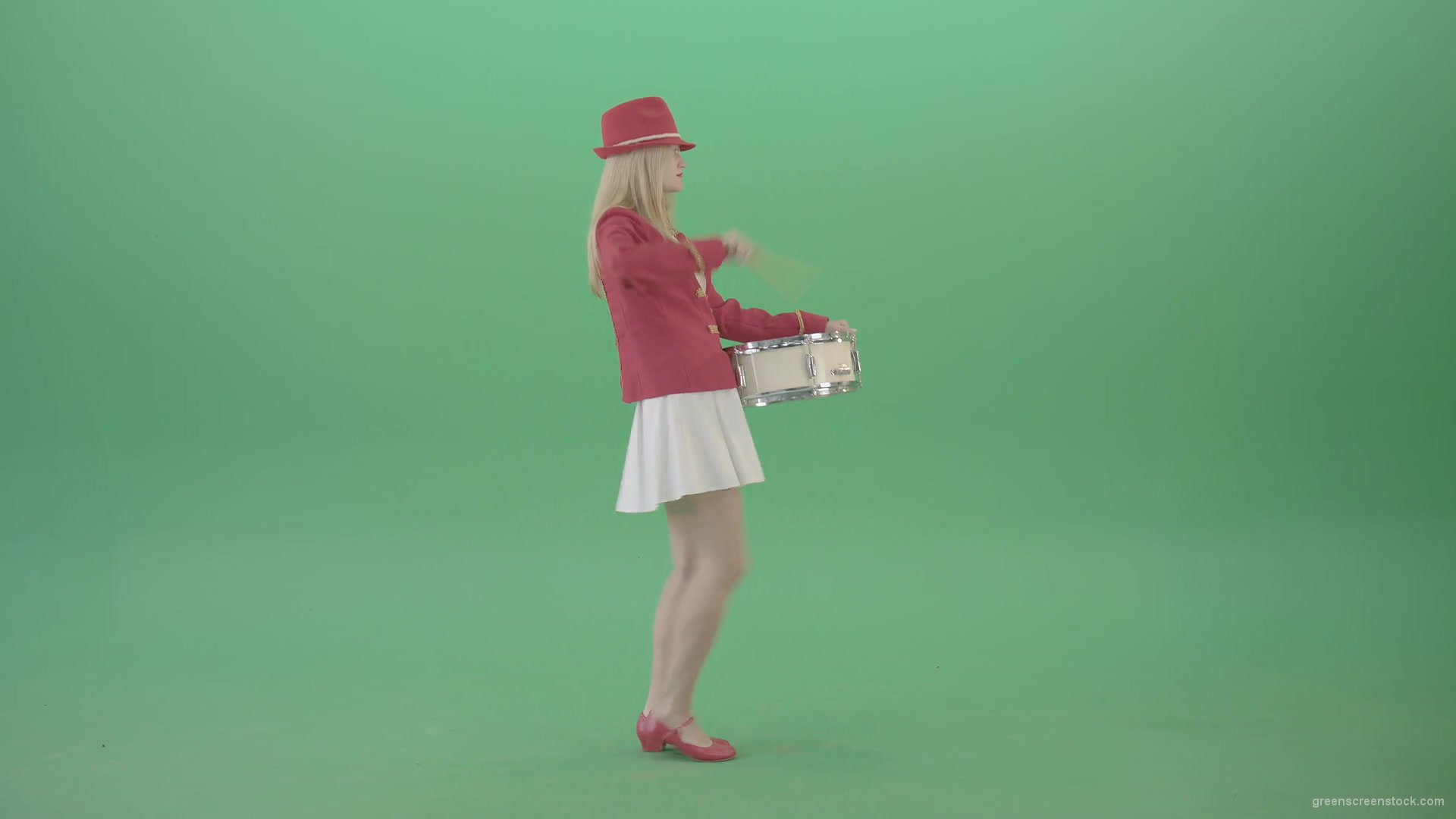 Side-view-marching-girl-play-white-snare-drum-in-red-uniform-on-green-screen-Video-Footage-1920_008 Green Screen Stock