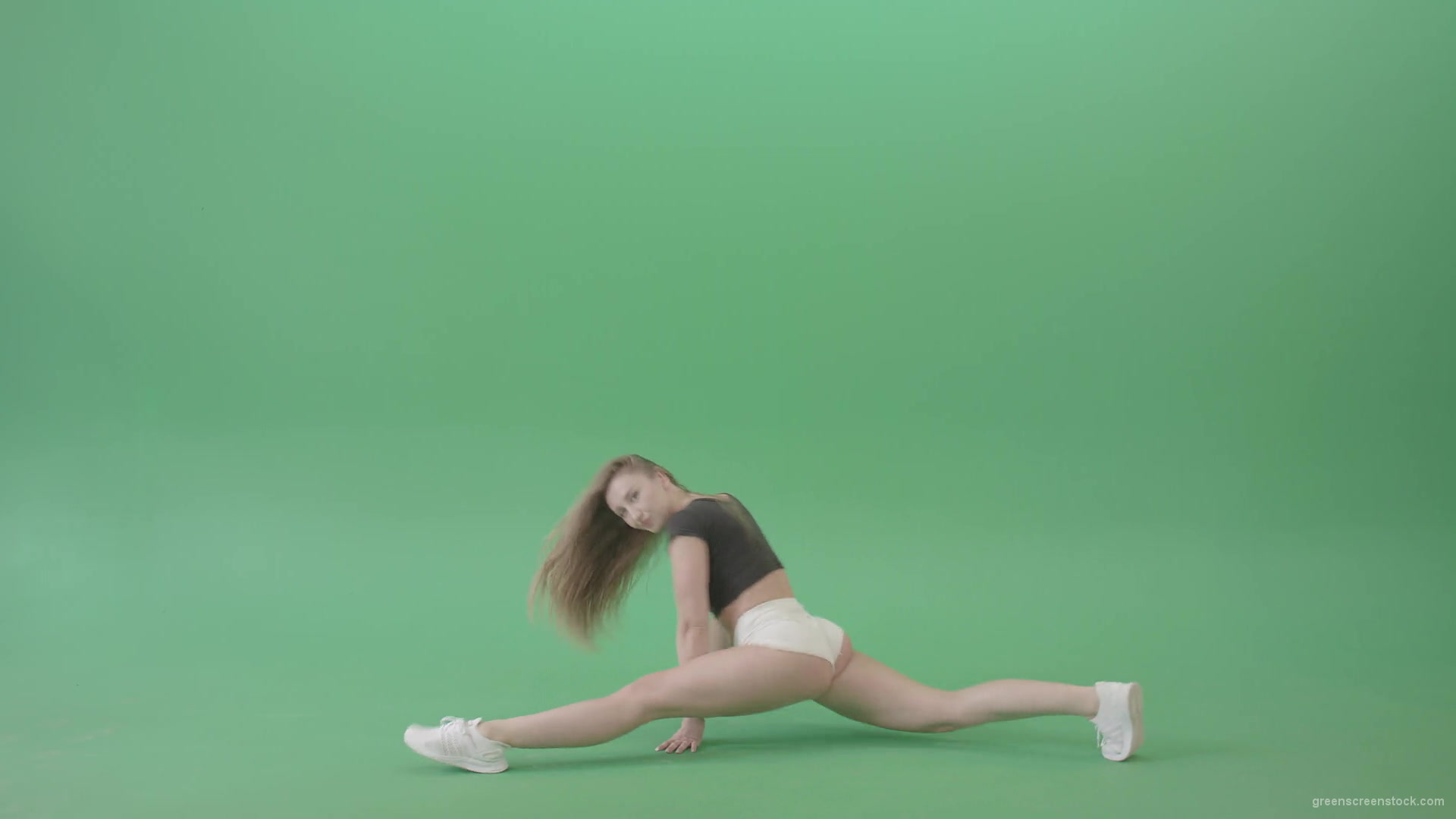 American-girl-twerking-ass-isolated-on-green-background-4k-Video-Footage-1920_007 Green Screen Stock