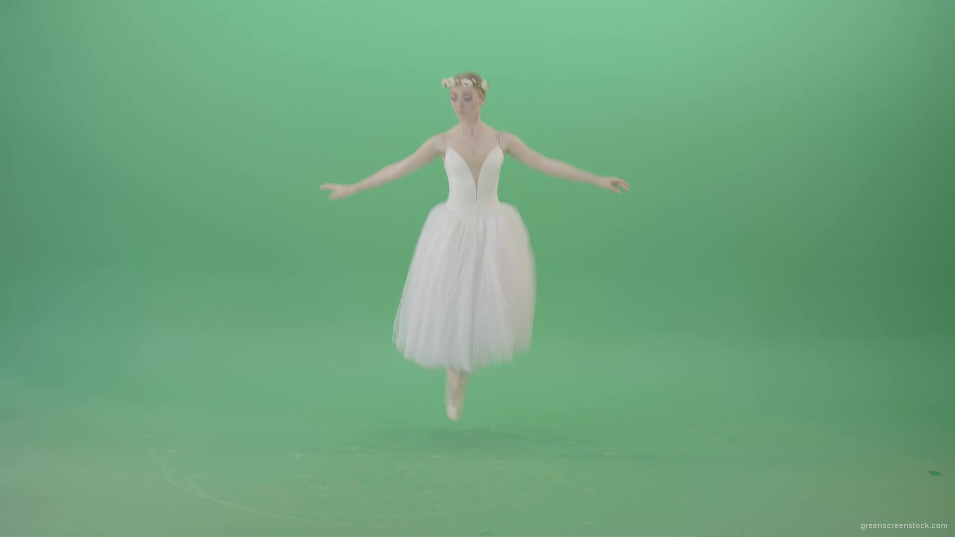 Beautiful-jumping-ballet-dancing-girl-choreograph-jumps-on-green-screen-4K-Video-Footage-1920_004 Green Screen Stock