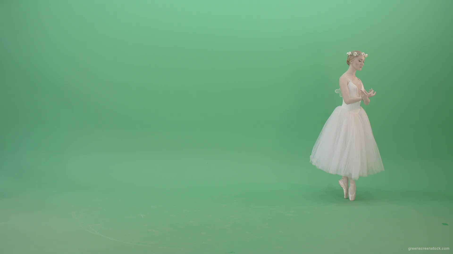 Elegant-Ballerina-Ballet-Girl-posing-for-Advertising-packshot-4K-Video-Footage-1920_001 Green Screen Stock