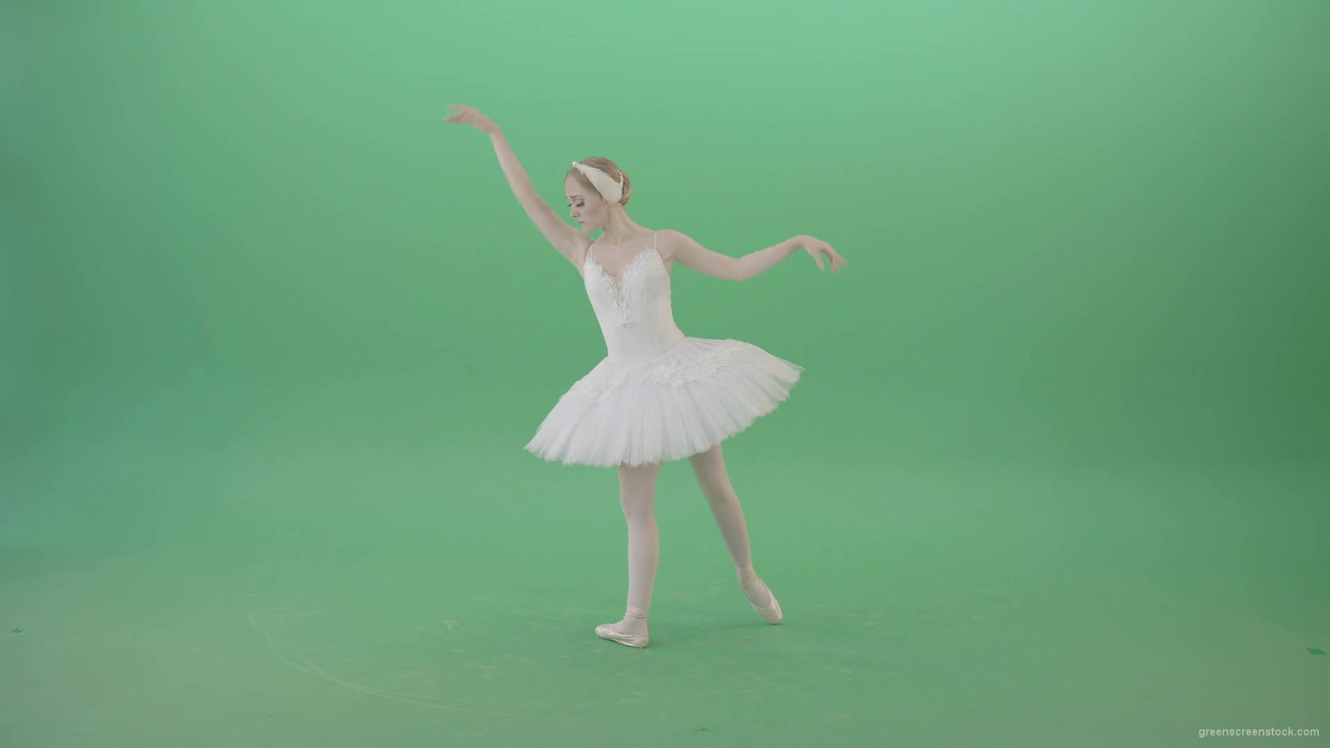 Elegant-snowwhite-ballet-dancer-ballerina-dancing-isolated-on-Green-Screen-4K-Video-Footage-1920_005 Green Screen Stock
