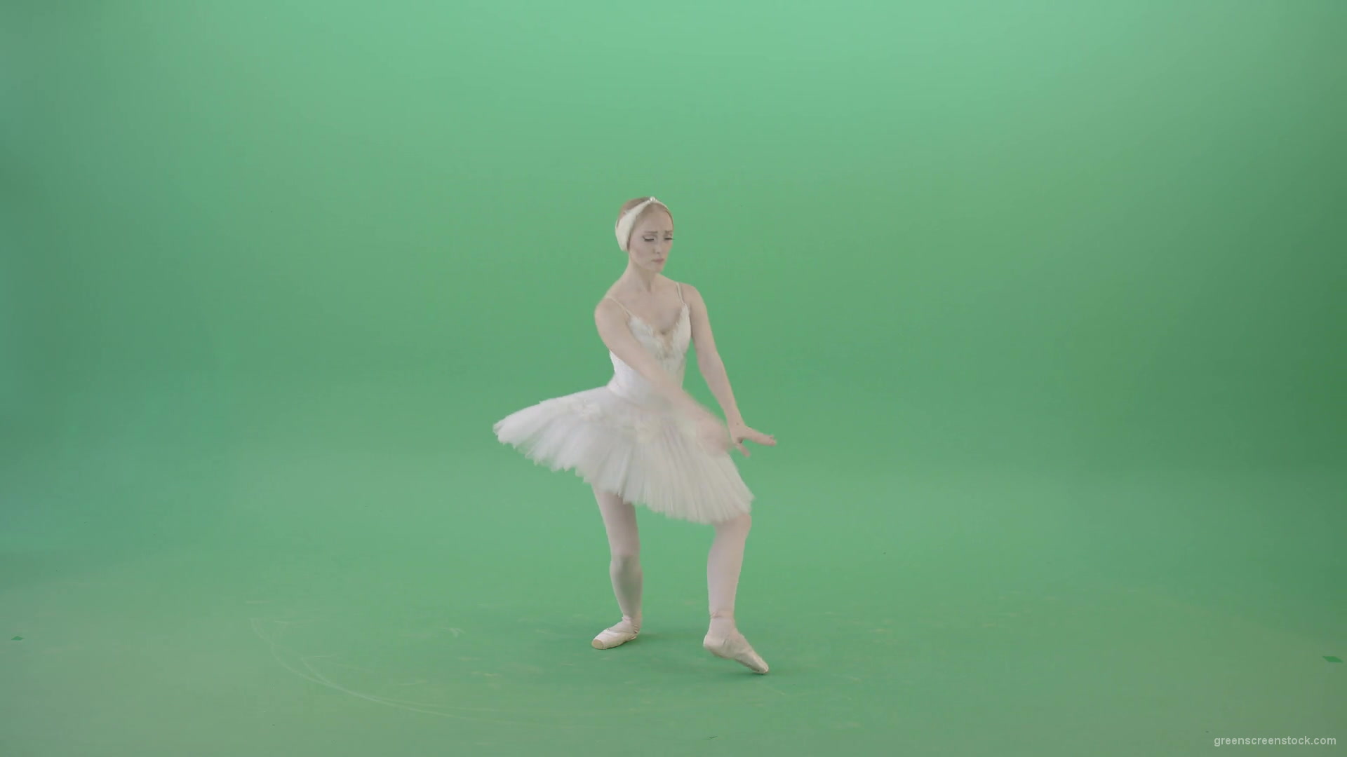 Elegant-snowwhite-ballet-dancer-ballerina-dancing-isolated-on-Green-Screen-4K-Video-Footage-1920_006 Green Screen Stock