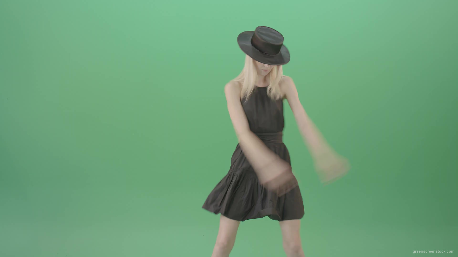Fashion-model-in-black-dress-posing-dance-isolated-on-green-background-4K-Video-Footage-1920_004 Green Screen Stock