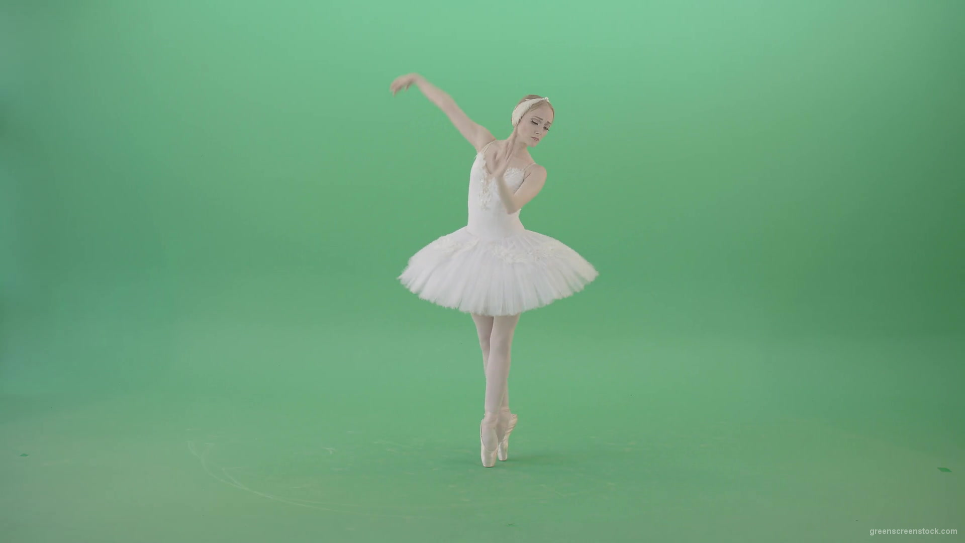 Grace-Ballerina-dance-classical-ballet-art-in-white-costume-on-green-screen-4K-Video-Footage-1920_002 Green Screen Stock