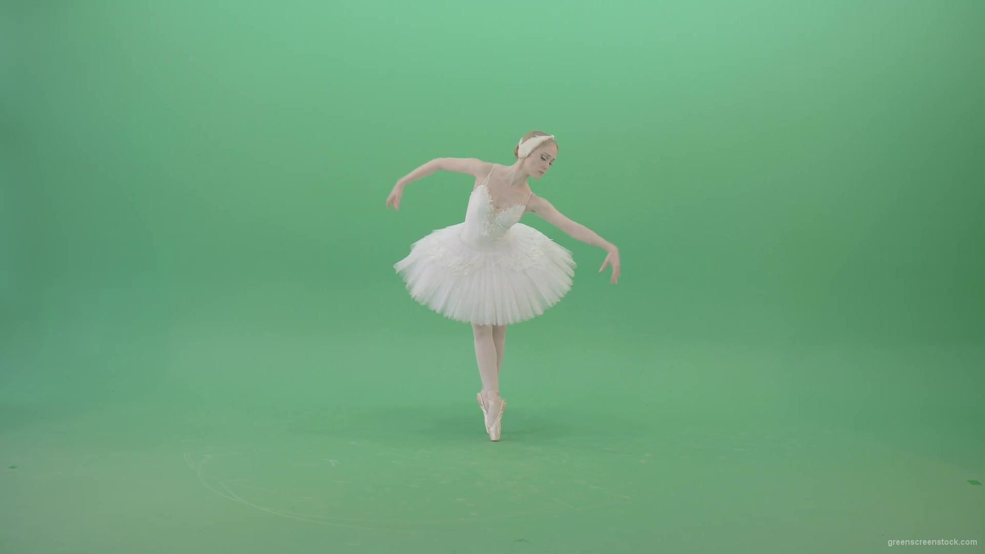 Luxury-Vienna-Opera-Ballet-Girl-has-a-PSY-Flight-on-Green-Screen-4K-Video-Footage-1920_002 Green Screen Stock