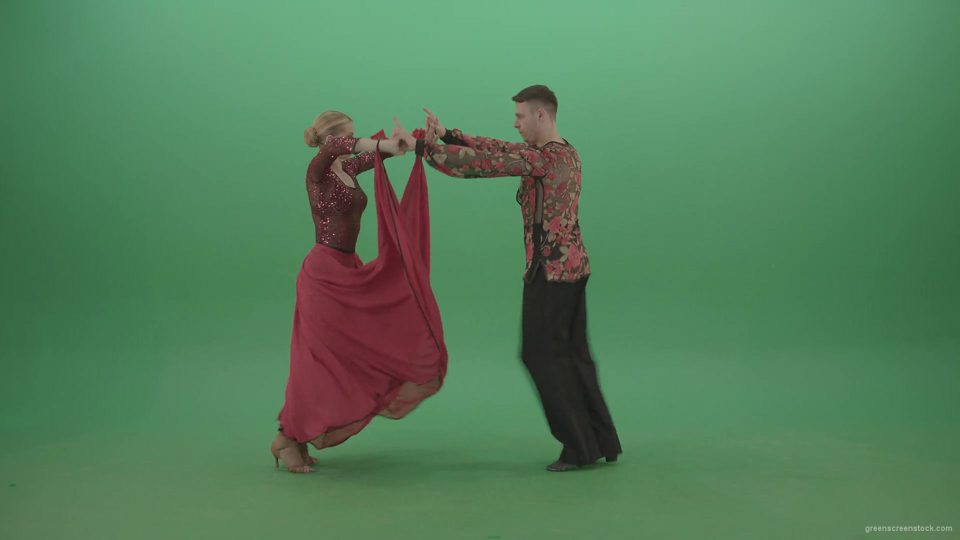 Passion-Couple-dancing-Rumba-Ballroom-dance-and-clapping-in-hands-isolated-on-green-screen-4K-Video-Footage-1920_007 Green Screen Stock