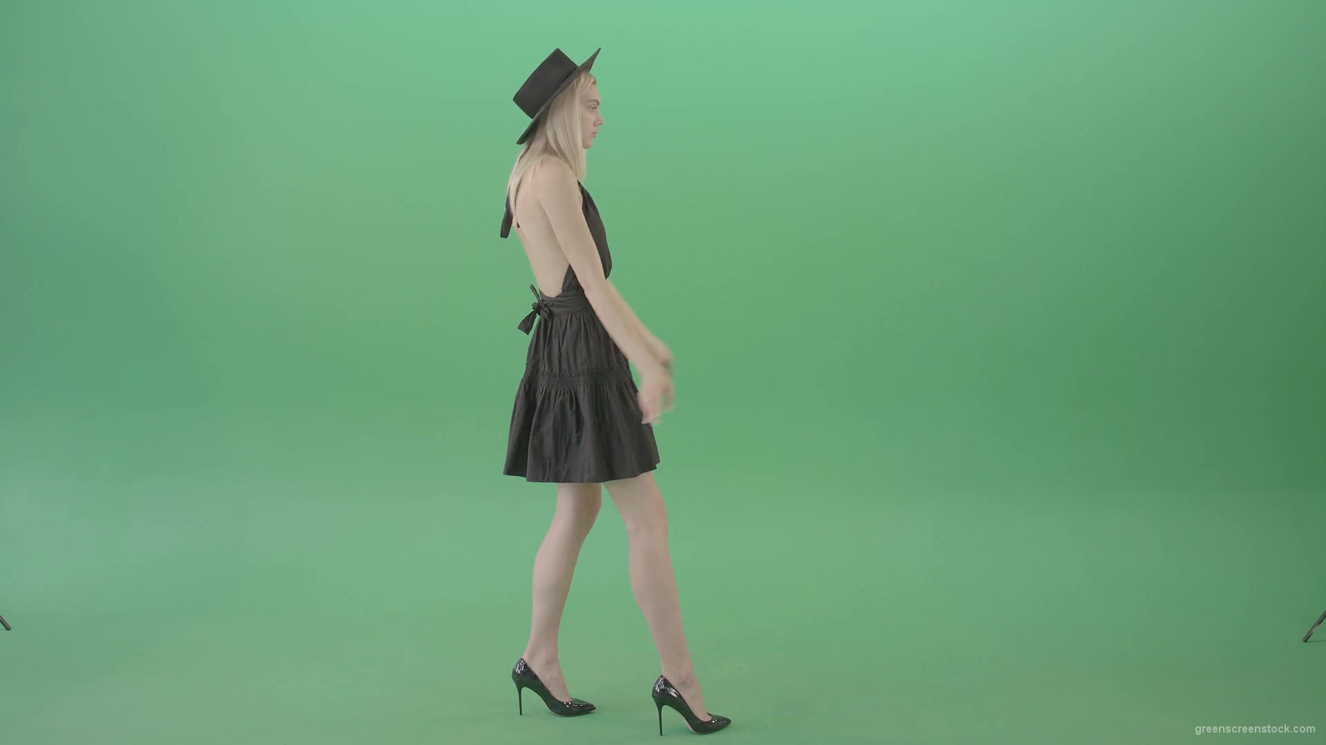Sexy-blonde-girl-dancing-in-black-fashion-wear-dress-isolated-on-chromakey-Green-Screen-Video-Footage-1920_004 Green Screen Stock