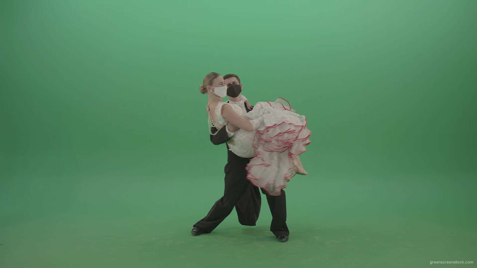 Funny-Man-in-Covid-19-mask-can-not-hold-classic-wife-on-green-screen-4K-Video-Footage-1920_006 Green Screen Stock