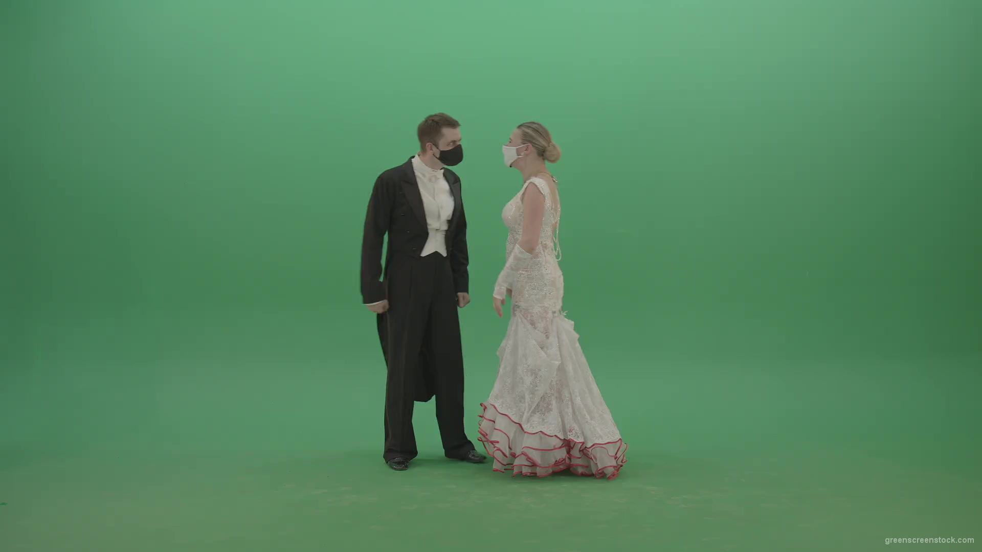 Funny-happy-balleroom-dancers-couple-chilling-and-laughing-on-green-screen-4K-Video-Footage-1920_001 Green Screen Stock