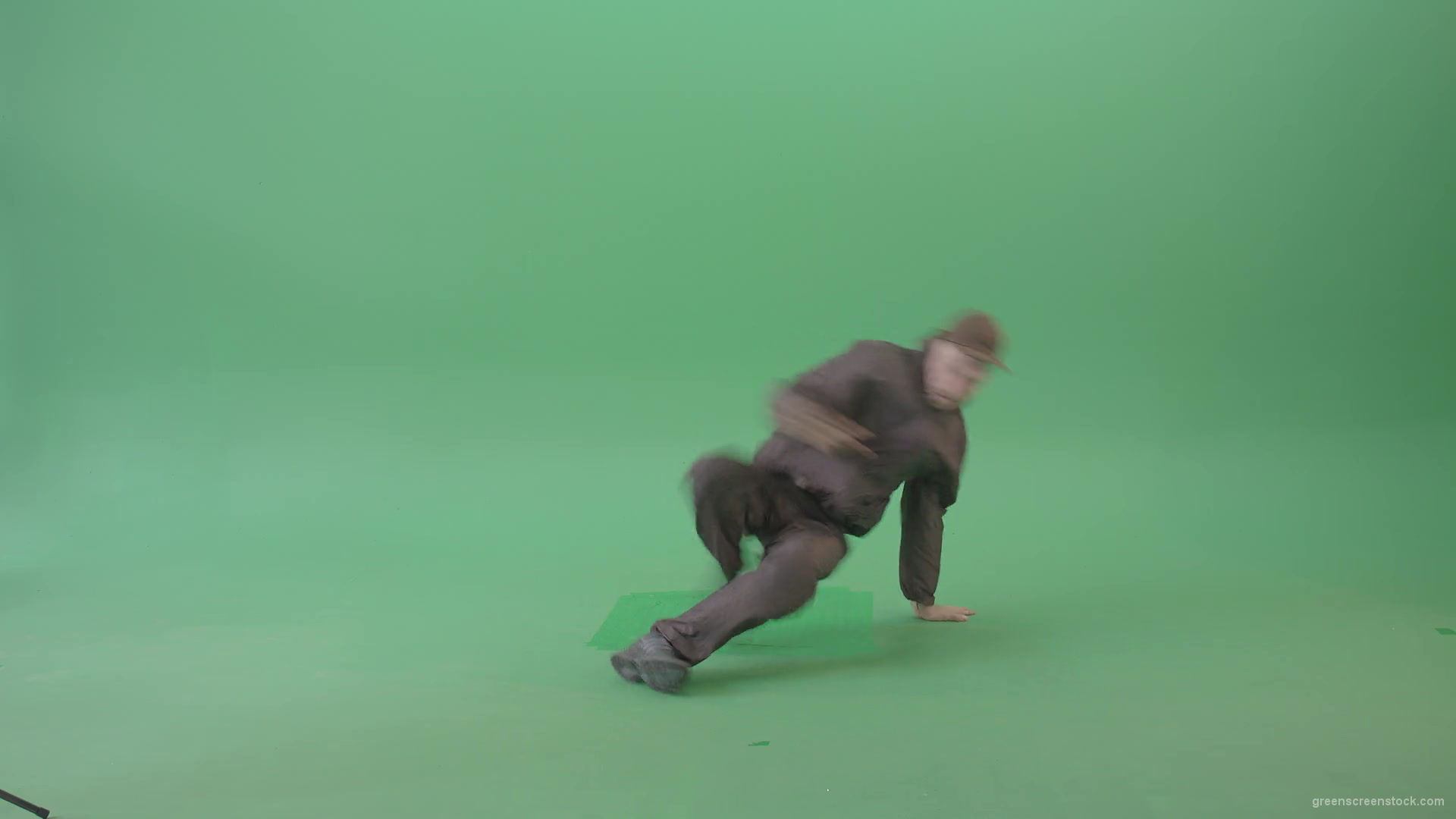 B-Boy-breakdance-man-making-power-moves-isolated-on-green-screen-4K-Video-Footage-1920_008 Green Screen Stock