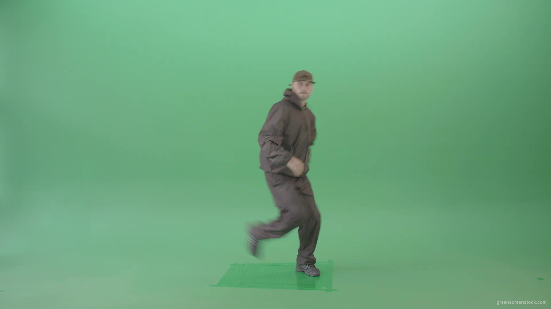 Breakadance-Man-making-dynamic-power-move-element-spinning-on-hand-over-green-screen-4K-Video-Footage-1920_001 Green Screen Stock