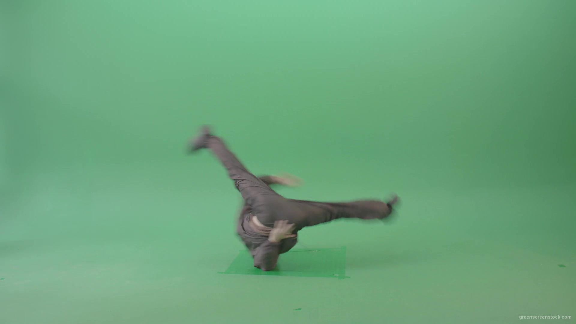 Hip-Hop-Dance-making-power-move-with-freeze-dancing-breakdance-on-green-screen-4K-Video-Footage-1920_005 Green Screen Stock