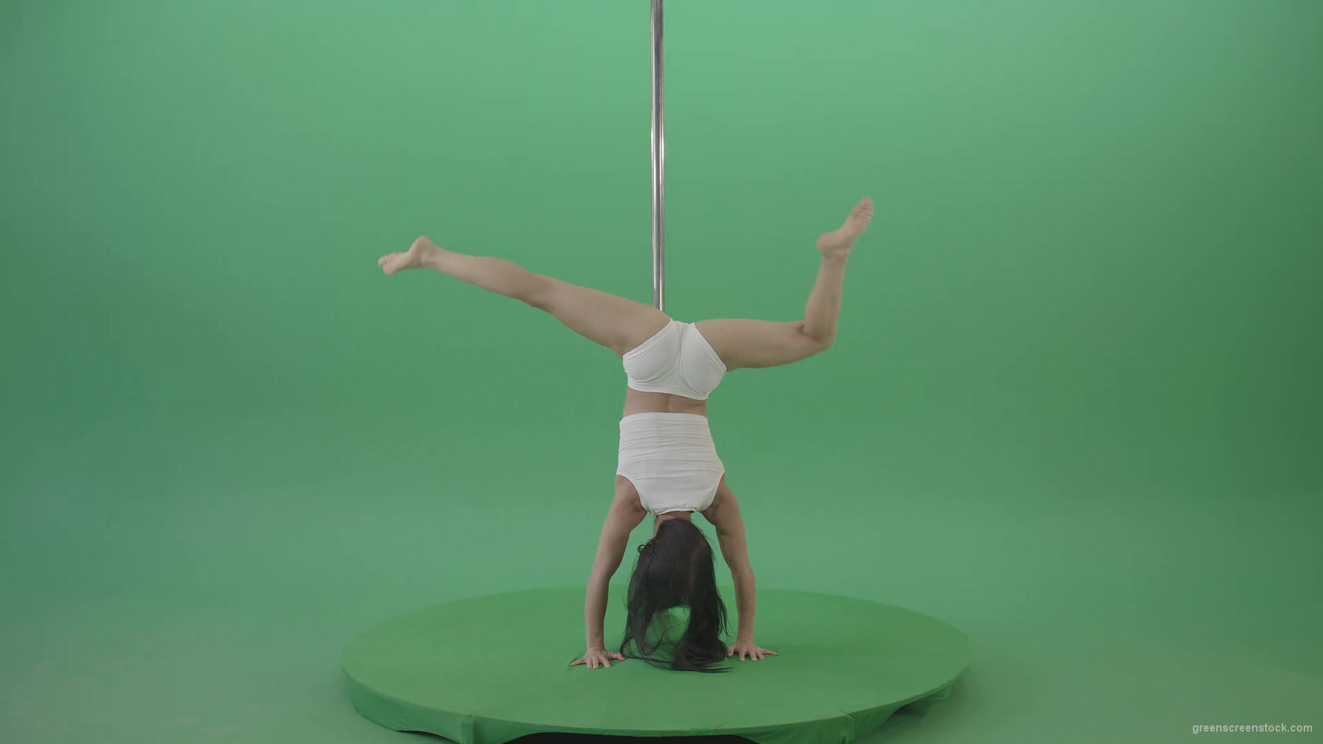 vj video background Pole-Dance-Girl-waving-two-legs-isolated-on-green-screen-4K-Video-Footage-1920_003