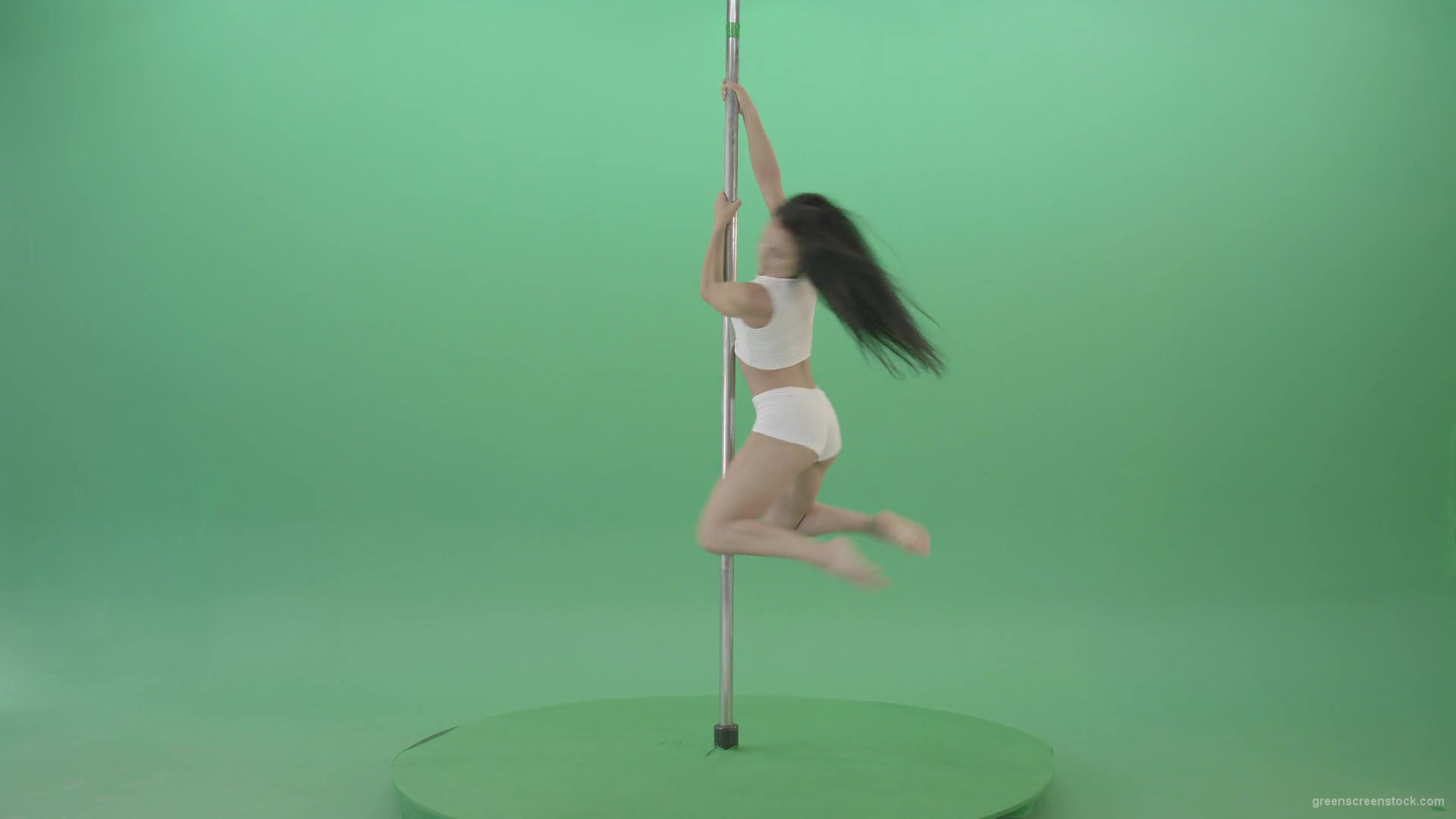 Pole-dance-trainer-girl-has-a-sport-flight-on-green-screen-4K-Video-Footage-1920_006 Green Screen Stock