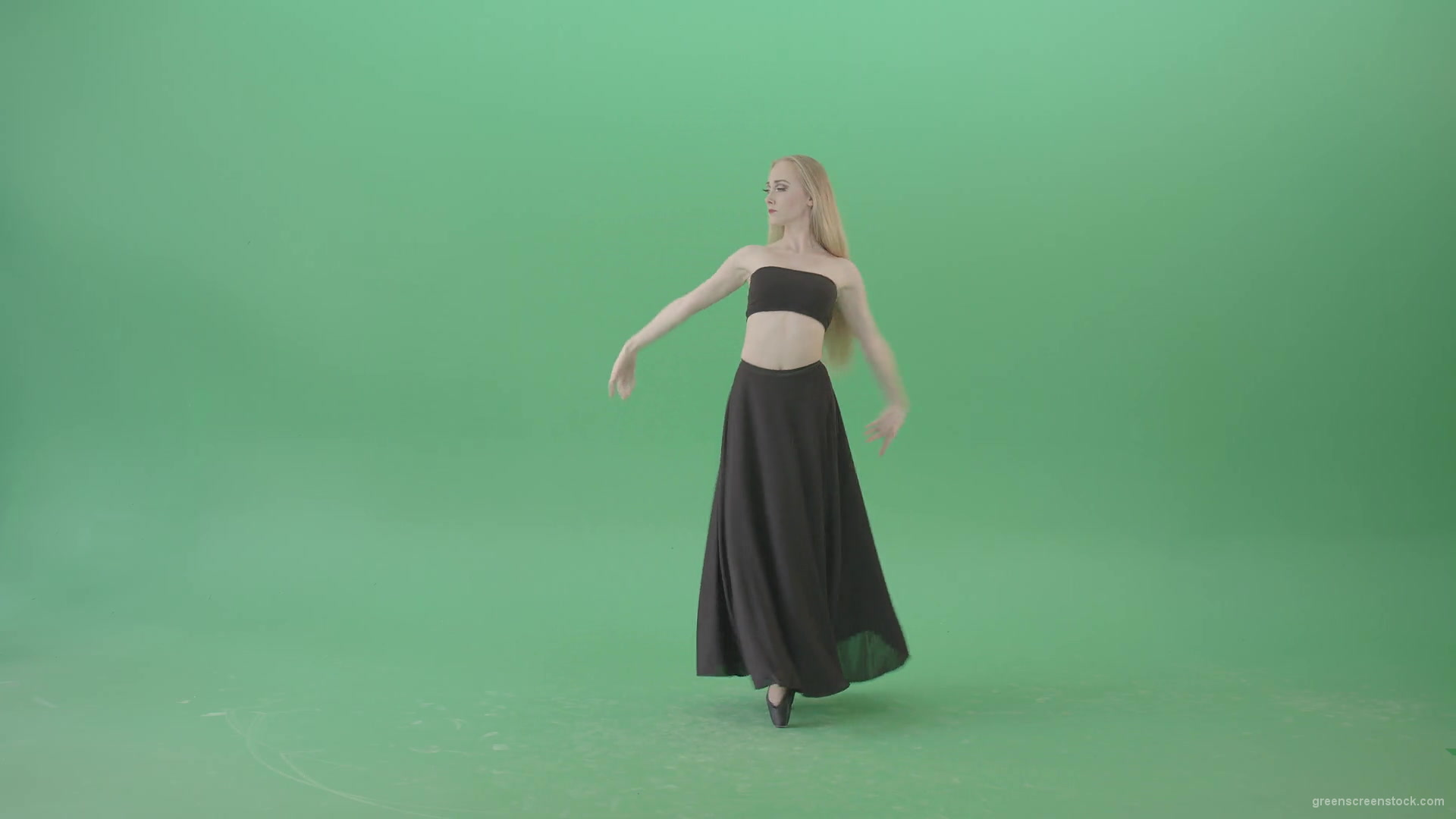 Dancing-in-the-shadow-spinning-on-the-green-screen-ballet-art-by-dancing-girl-4K-Video-Footage-1920_006 Green Screen Stock