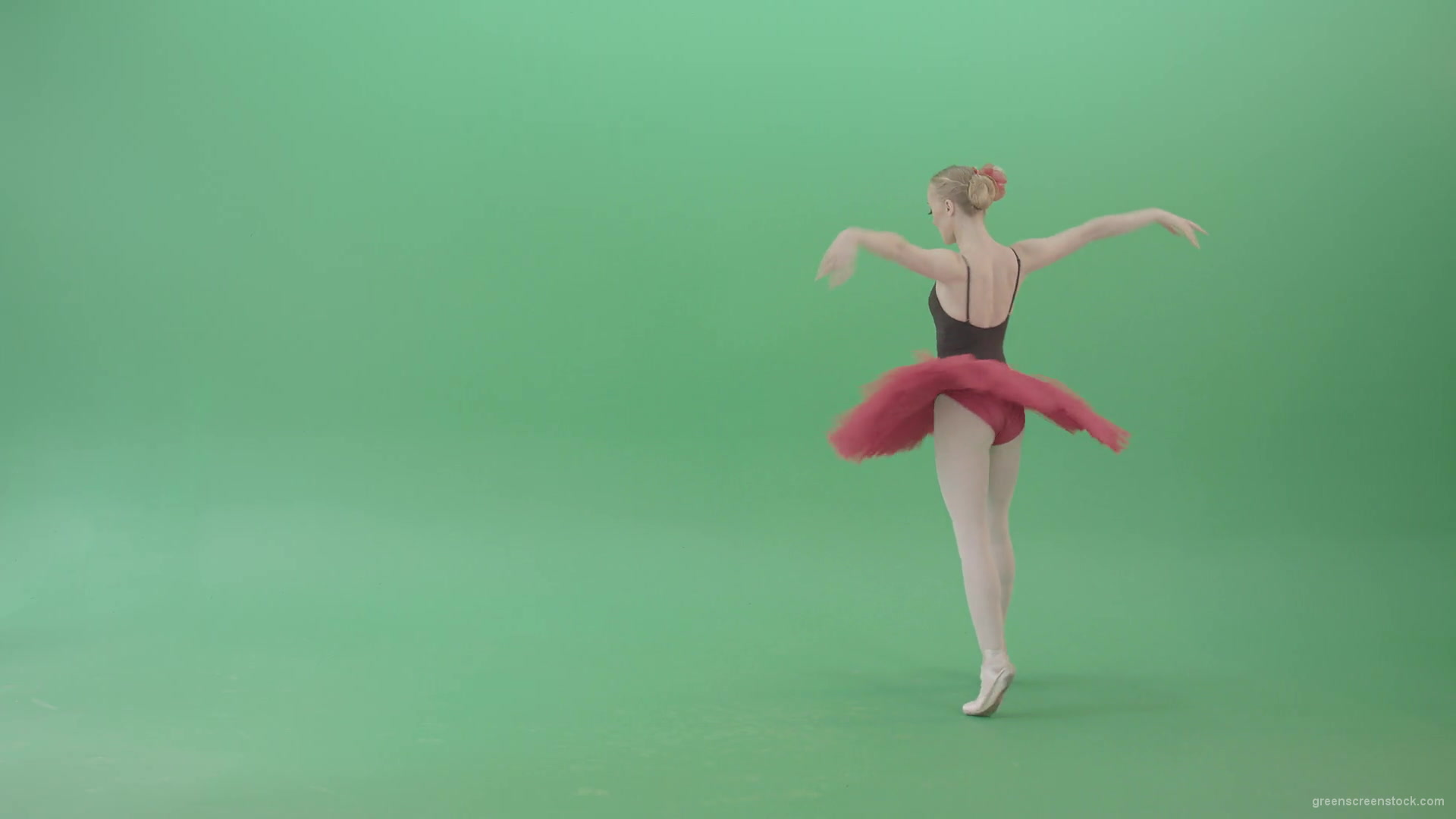Elegant-elite-moves-by-ballet-dancing-blonde-girl-on-green-screen-4K-Video-Footage-1920_009 Green Screen Stock