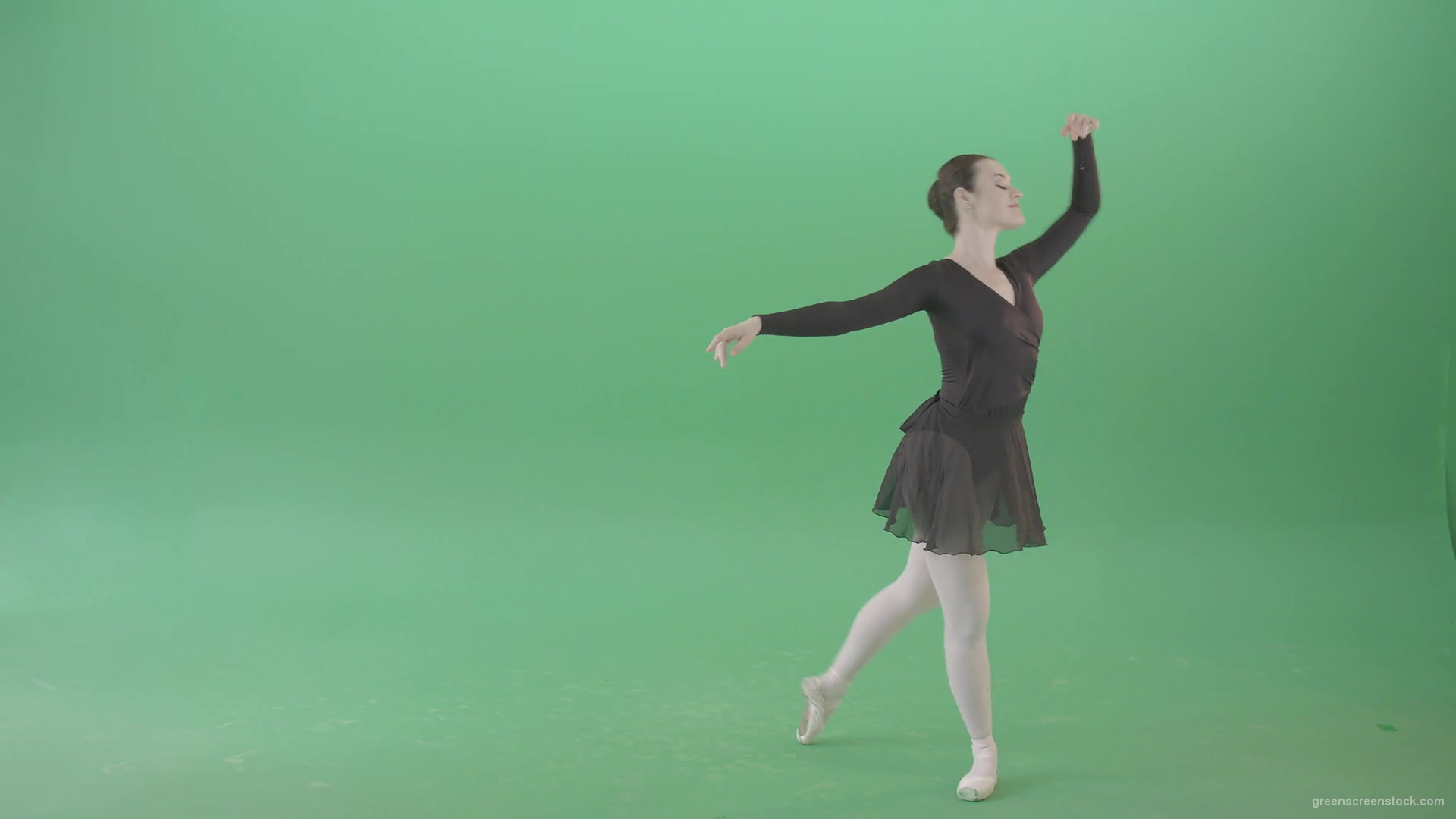 Green-Screen-Ballet-Girl-Ballering-makes-bow-reverence-in-black-dress-4K-Video-Footage-1920_005 Green Screen Stock