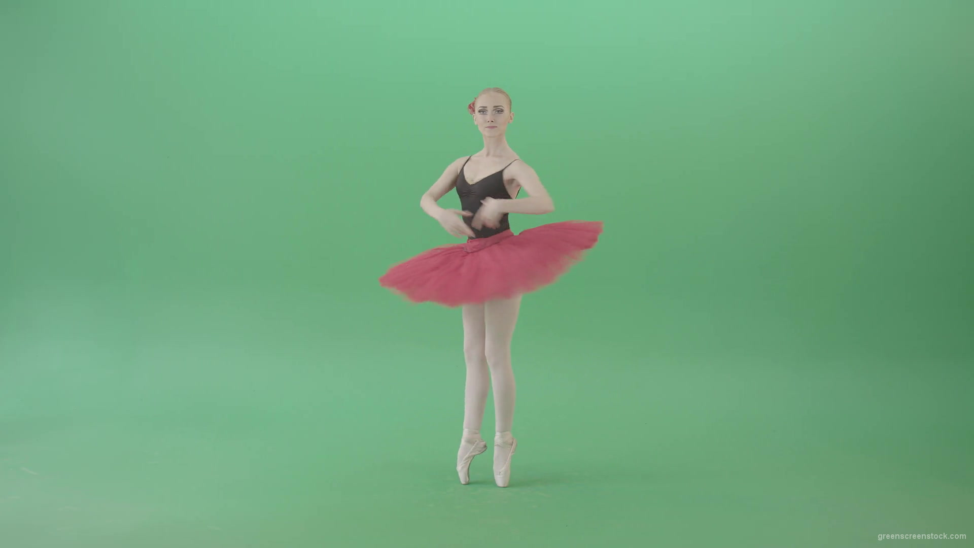 Happy-smiling-ballet-girl-ballerina-spinning-in-dance-on-green-screen-4K-Video-Footage-1920_002 Green Screen Stock