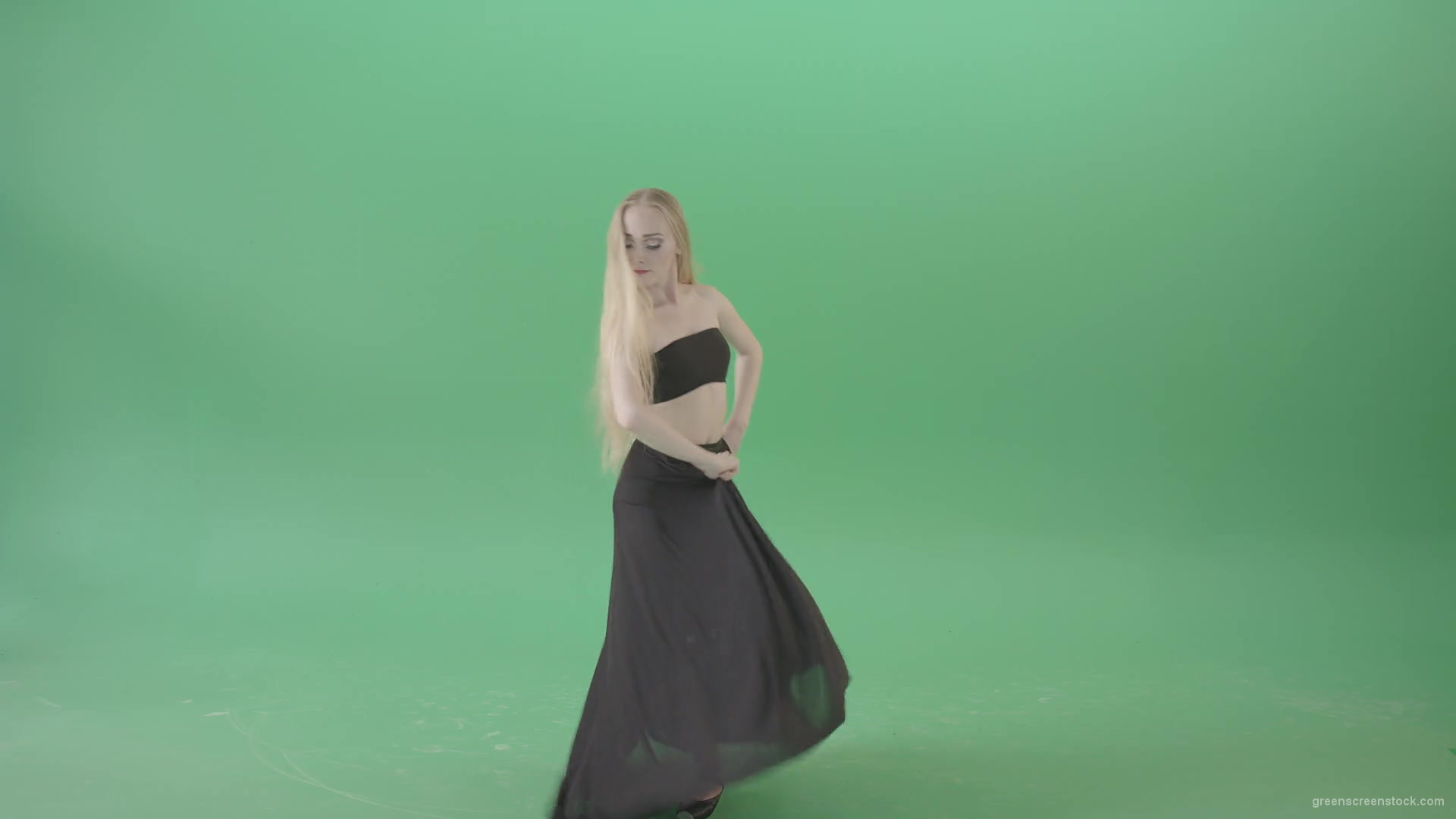 Hot-passion-ballet-girl-in-black-dress-dancing-on-green-screen-4K-Video-Footage-1920_008 Green Screen Stock