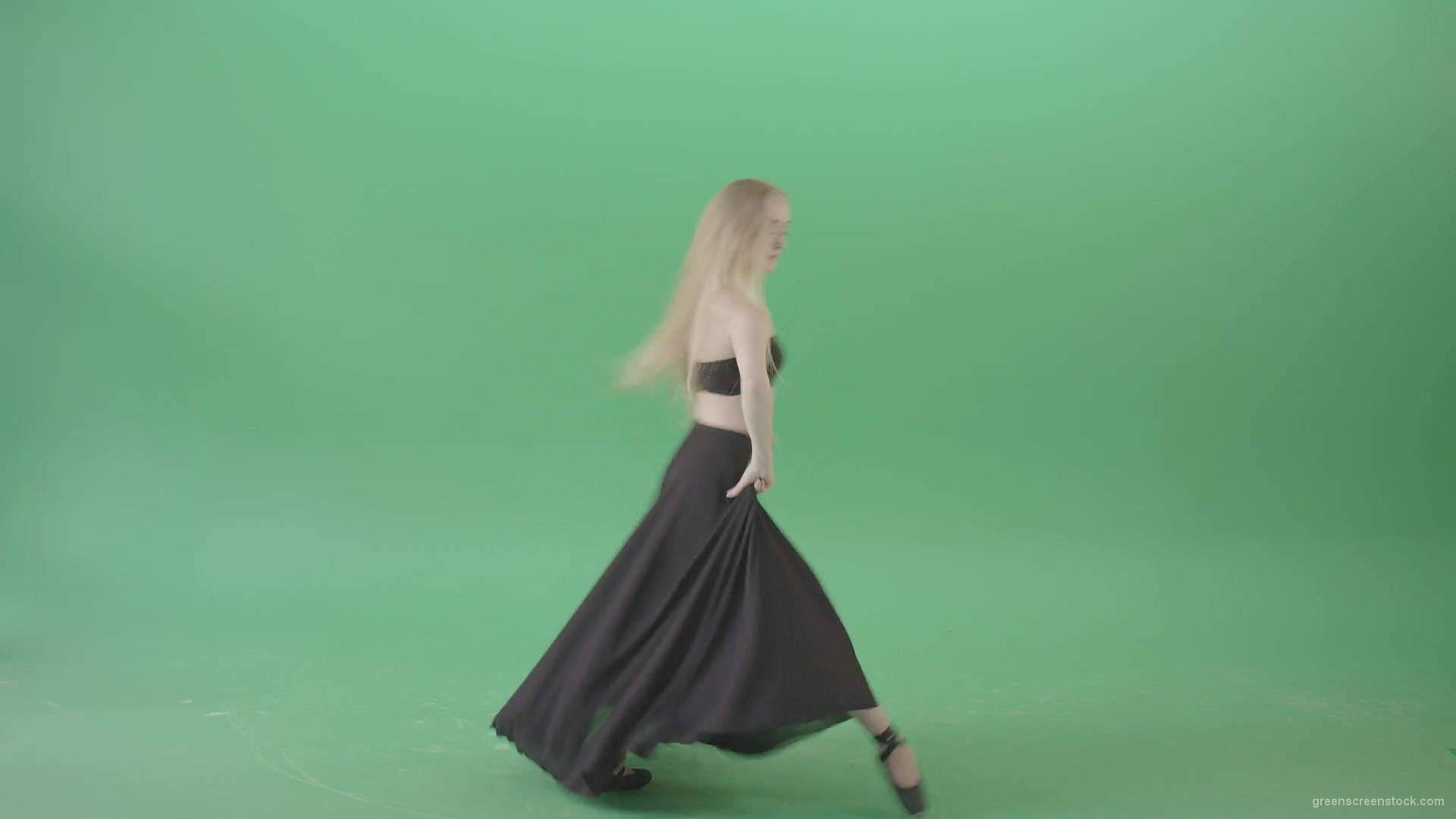 Hot-passion-ballet-girl-in-black-dress-dancing-on-green-screen-4K-Video-Footage-1920_009 Green Screen Stock